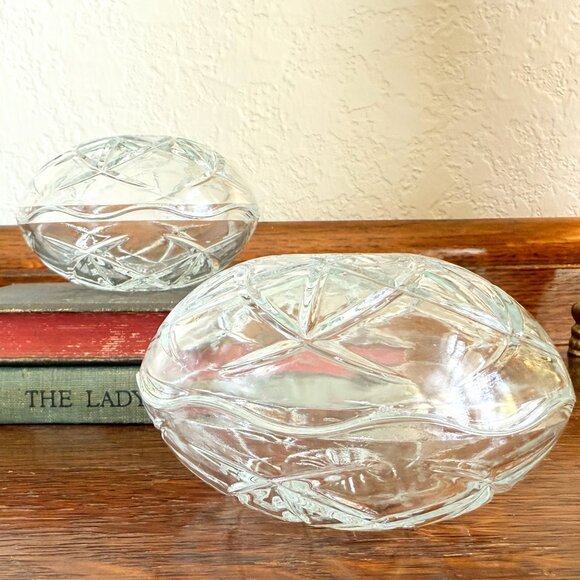2 Vintage Crystal trinket boxes/ashtrays/candy box/nut dish - Picture 3 of 13
